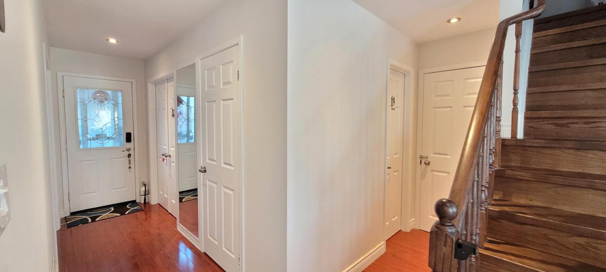 Mainfloor Spacious Room In Toronto Exterior photo
